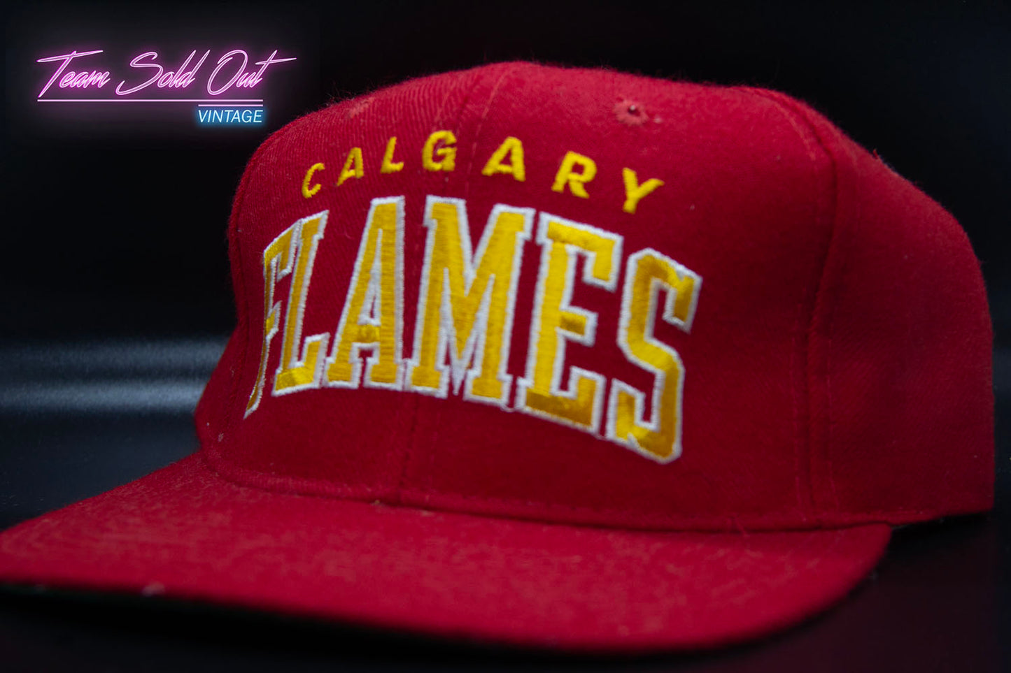 Vintage Starter Calgary Flames Arch Plain Logo Snapback Hat NHL